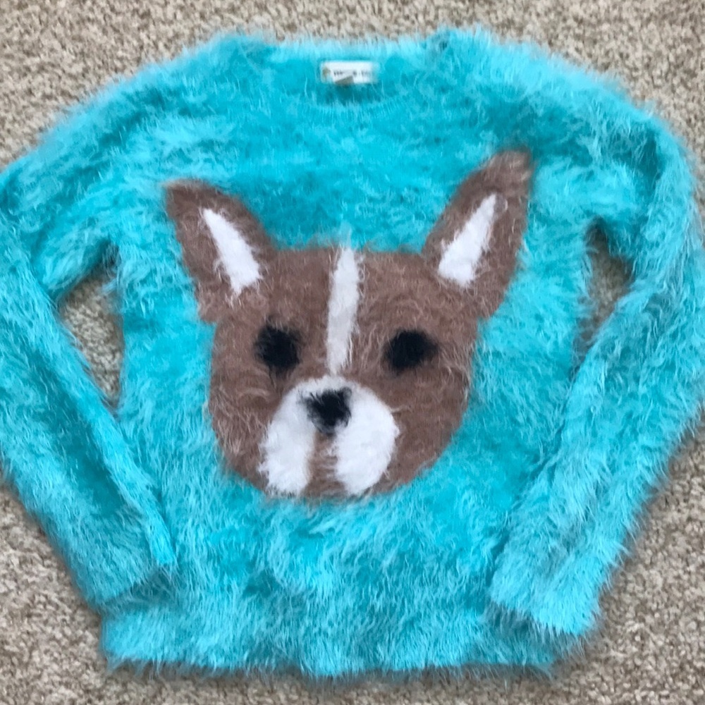 Girls size 6 sweater